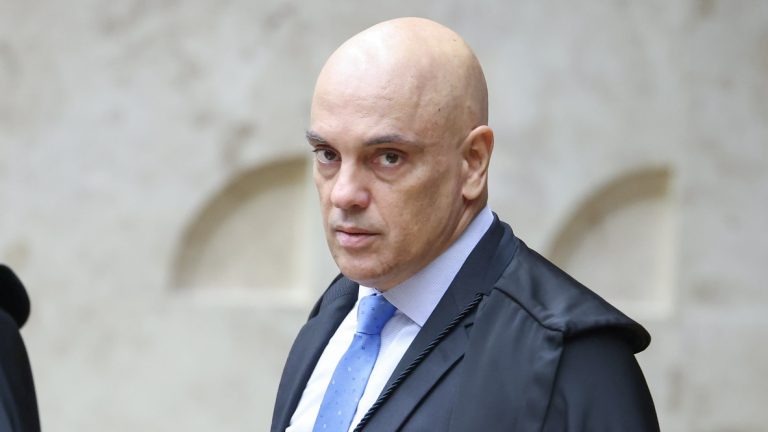 Delegado da PF em inquéritos de Bolsonaro vira assessor de Moraes
