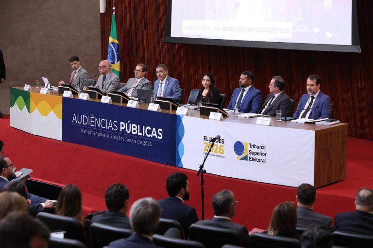 Regra do TSE sobre IA cria risco de lawfare eleitoral