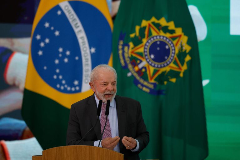 Lula: Se mulher batesse em homem, ele não contaria – 08/05/2026 – Brasília Hoje